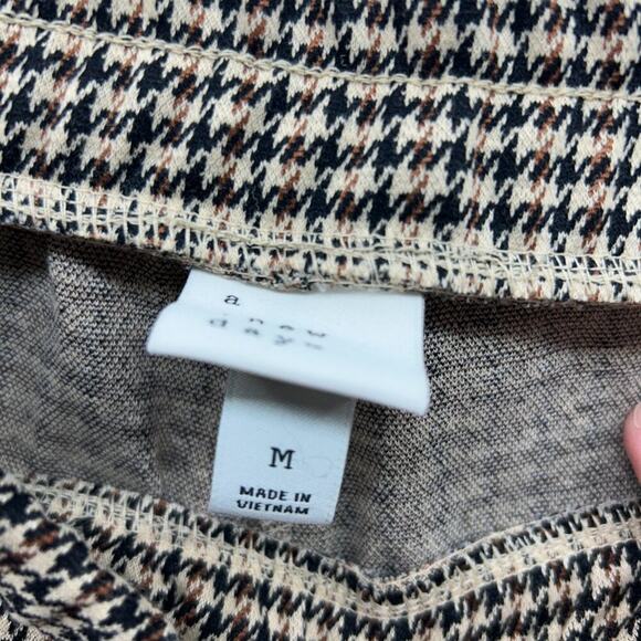 A New Day Brown Black Minimalist Preppy Houndstooth Ankle Crop Knit Pants Medium - Picture 6 of 7